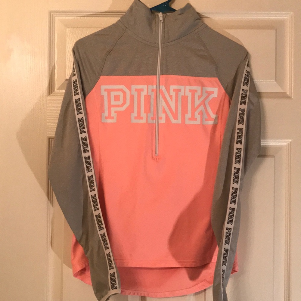3/$100 😁 PINK Half zip workout sweatshirt